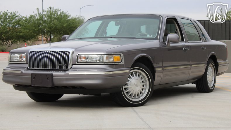 1996 Lincoln Town Car 4