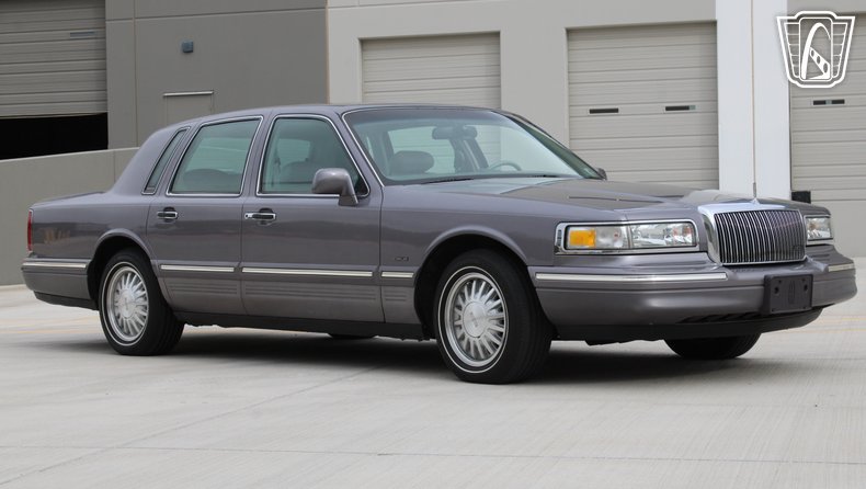 1996 Lincoln Town Car 7