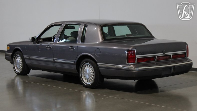 1996 Lincoln Town Car 27