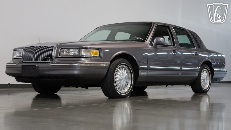 1996 Lincoln Town Car 37