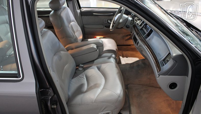 1996 Lincoln Town Car 41