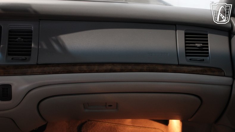 1996 Lincoln Town Car 44