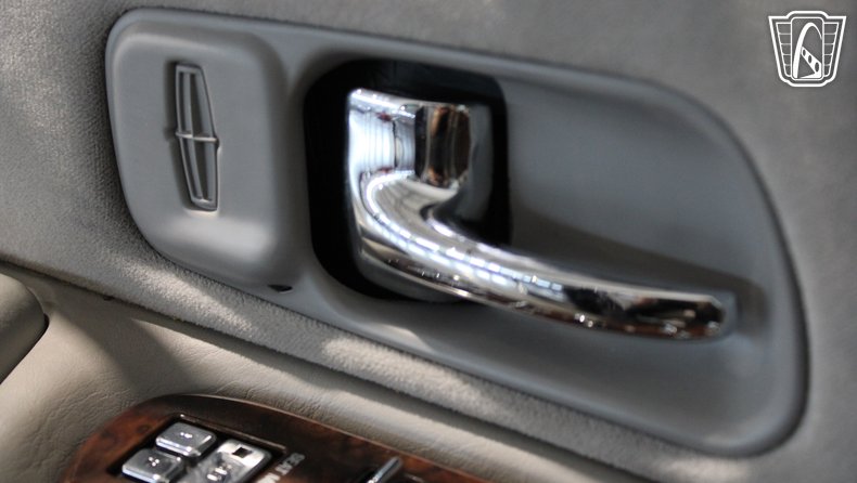 1996 Lincoln Town Car 59