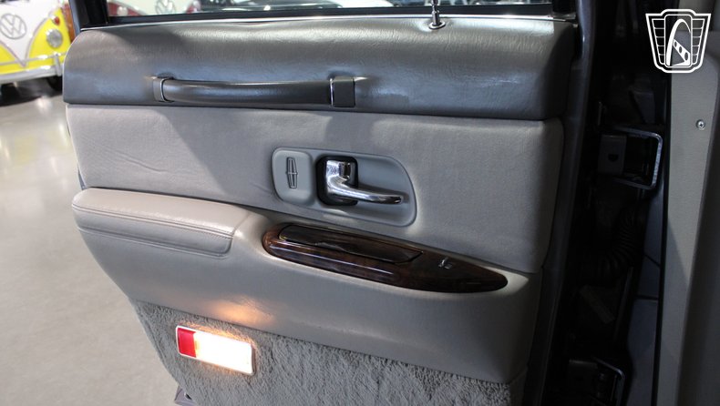 1996 Lincoln Town Car 85