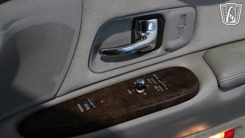 1996 Lincoln Town Car 97