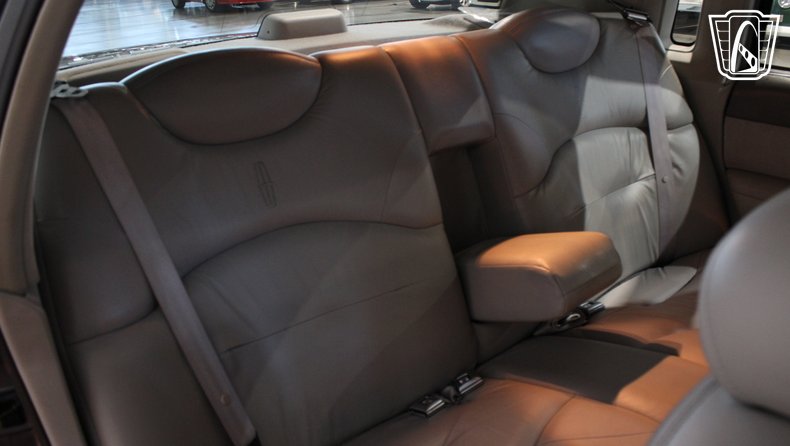 1996 Lincoln Town Car 107