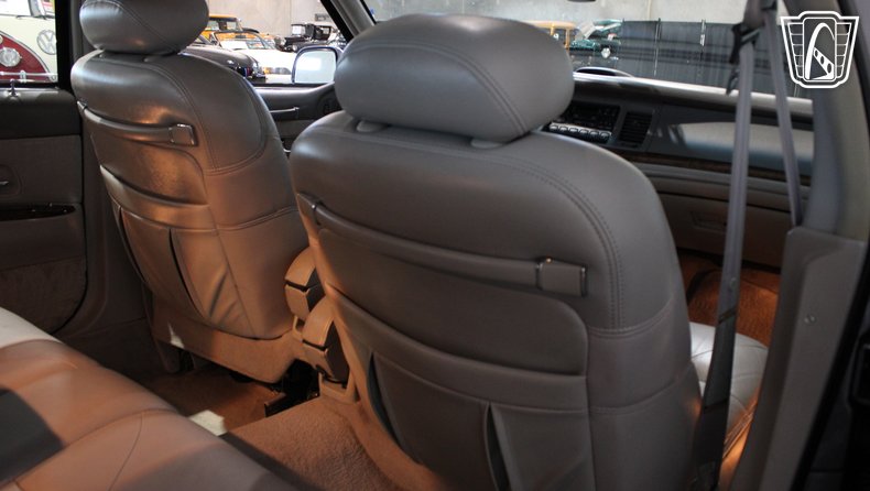 1996 Lincoln Town Car 106