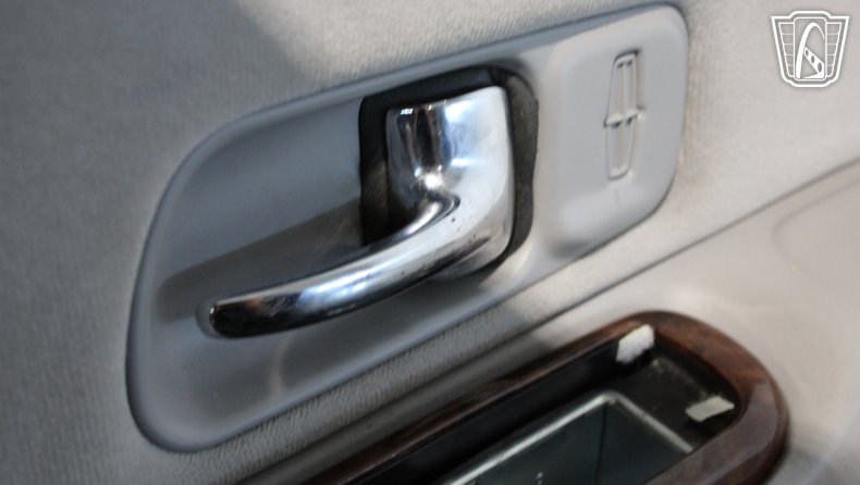 1996 Lincoln Town Car 112