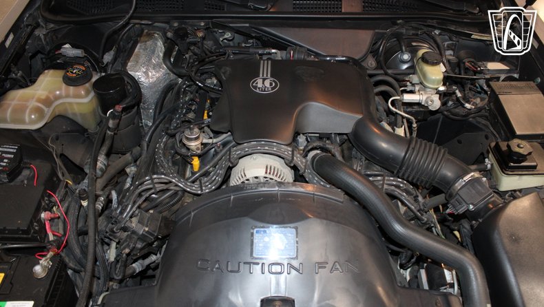 1996 Lincoln Town Car 11