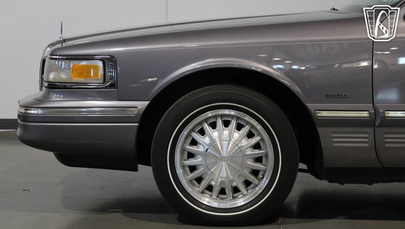 1996 Lincoln Town Car 216
