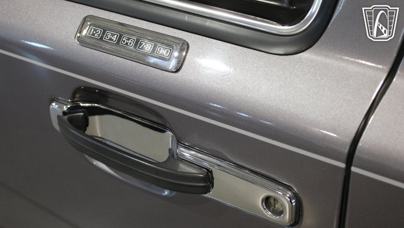 1996 Lincoln Town Car 243