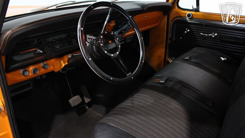 1972 Ford F-250 11