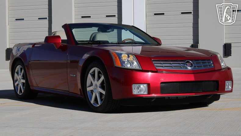 2004 Cadillac XLR 5