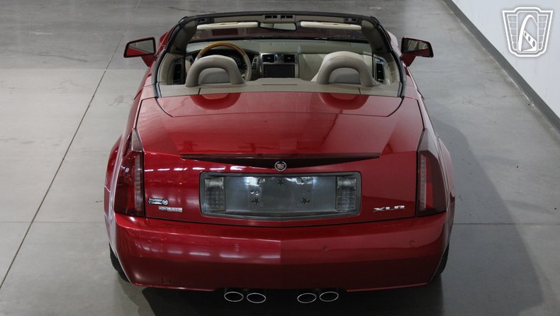2004 Cadillac XLR 19