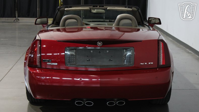 2004 Cadillac XLR 27