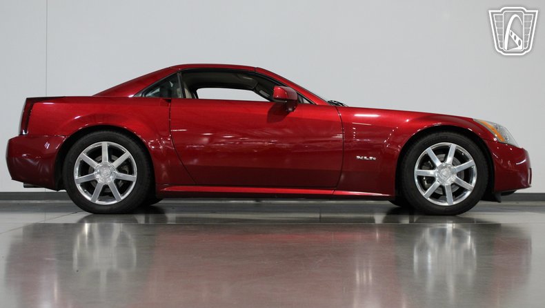 2004 Cadillac XLR 33
