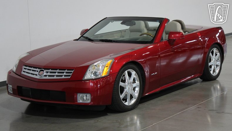 2004 Cadillac XLR 30
