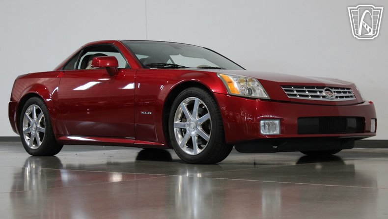 2004 Cadillac XLR 32
