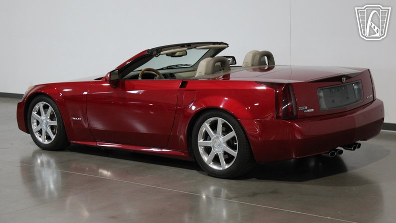 2004 Cadillac XLR 28