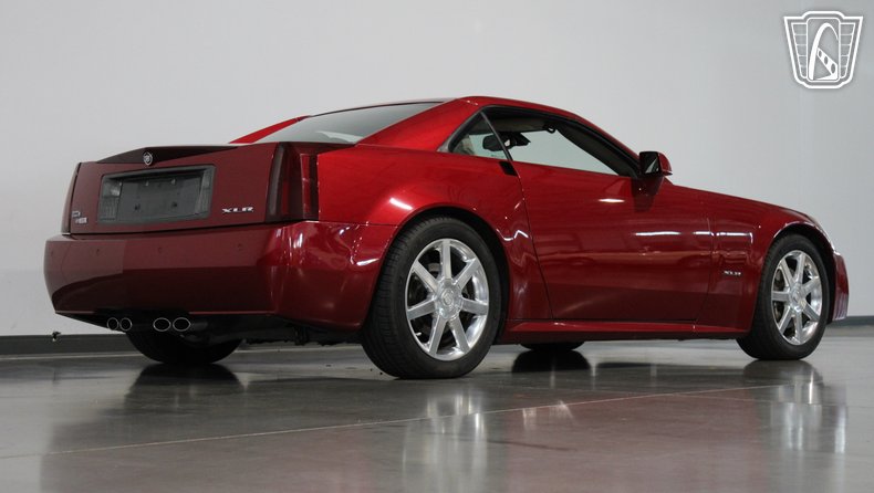 2004 Cadillac XLR 34
