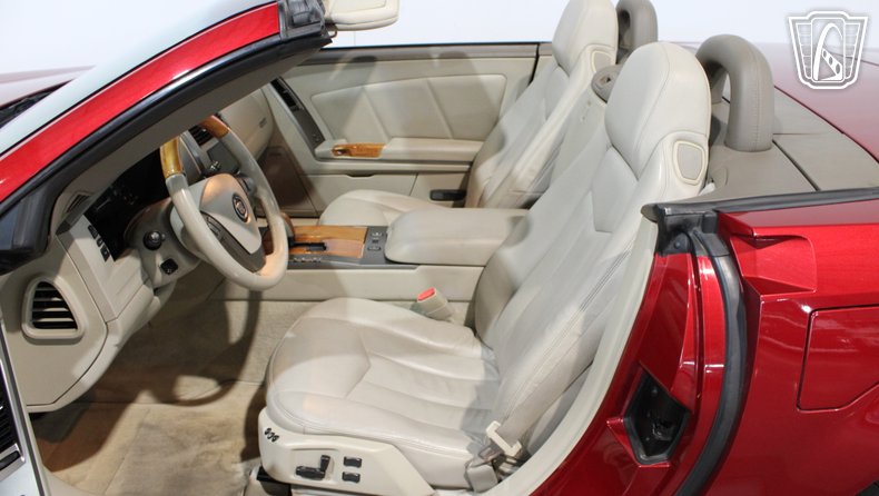 2004 Cadillac XLR 39