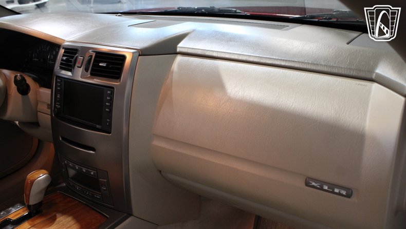2004 Cadillac XLR 44