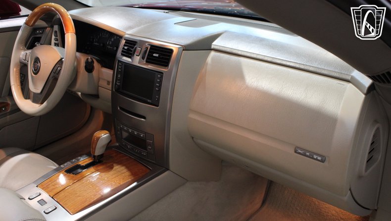 2004 Cadillac XLR 11
