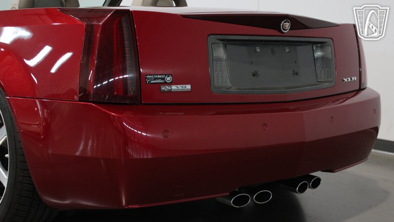 2004 Cadillac XLR 207