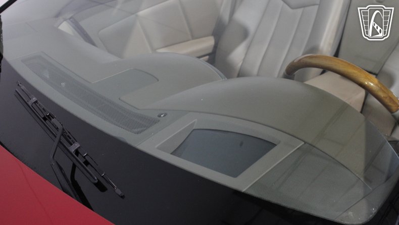 2004 Cadillac XLR 227