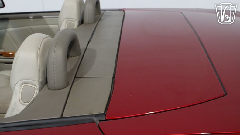 2004 Cadillac XLR 236