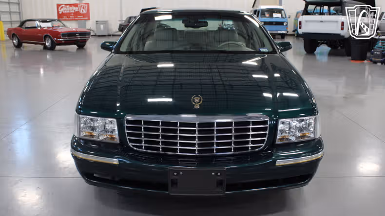 1999 Cadillac DeVille second image