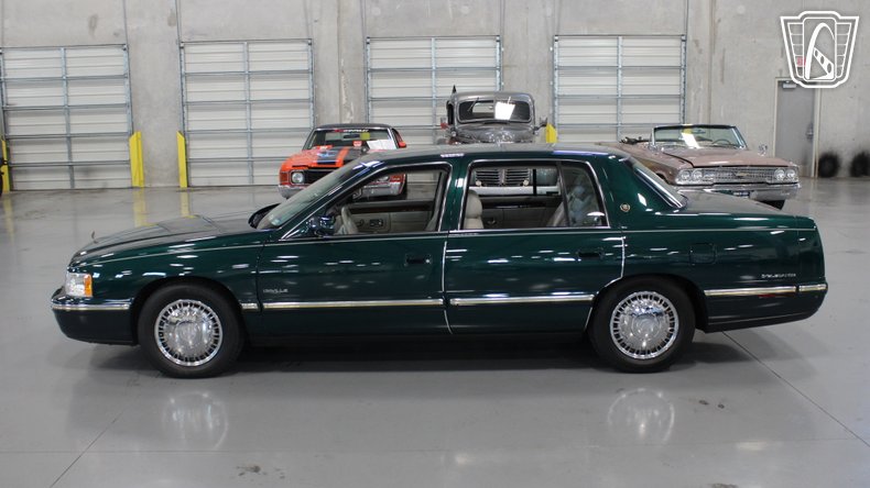 1999 Cadillac DeVille 26