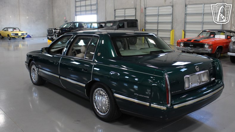 1999 Cadillac DeVille 29