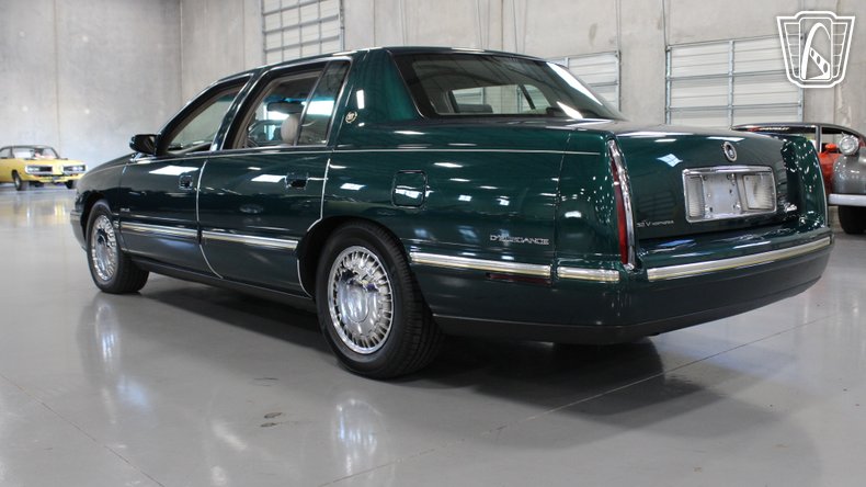 1999 Cadillac DeVille 30