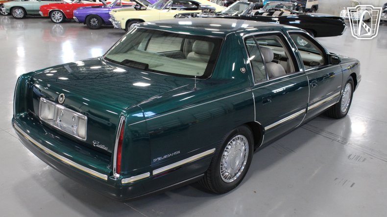 1999 Cadillac DeVille 33