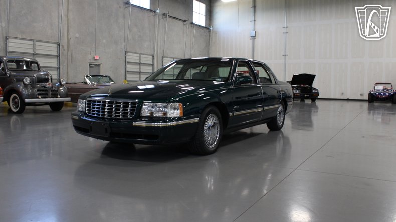 1999 Cadillac DeVille 44