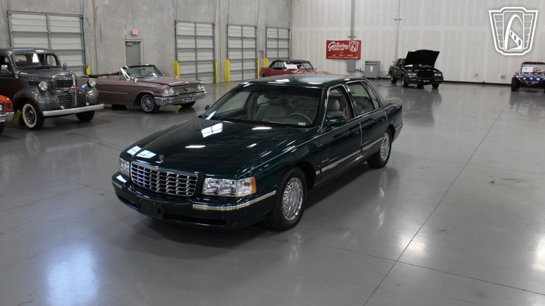 1999 Cadillac DeVille 42