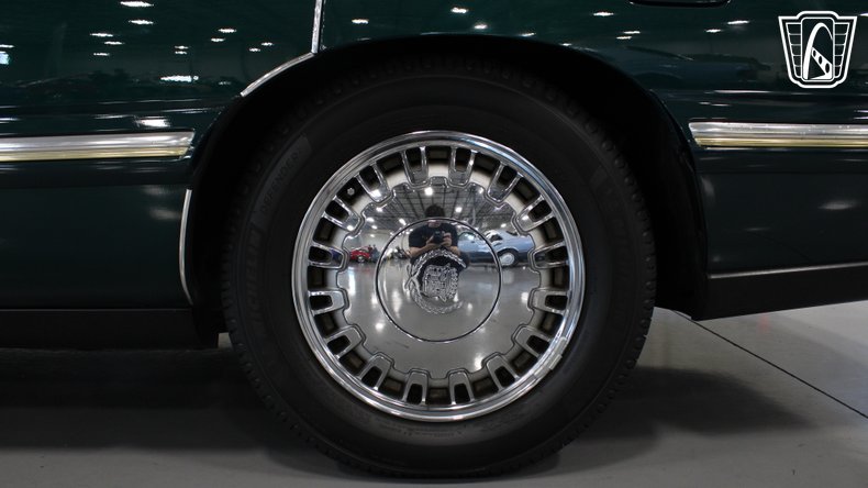 1999 Cadillac DeVille 64