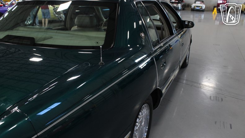1999 Cadillac DeVille 73