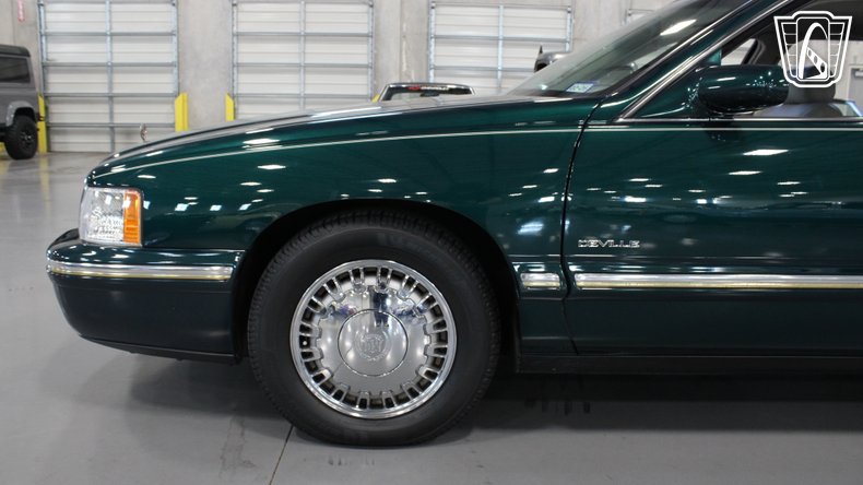 1999 Cadillac DeVille 79