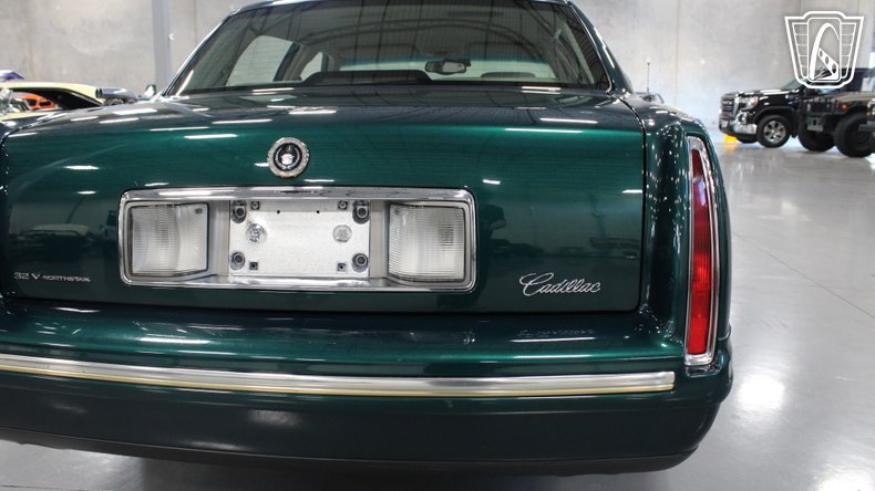 1999 Cadillac DeVille 84
