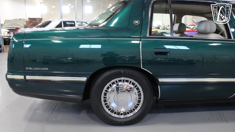 1999 Cadillac DeVille 85