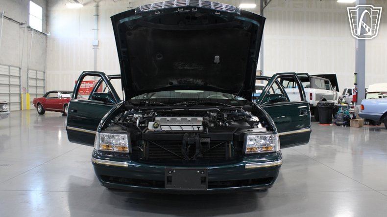 1999 Cadillac DeVille 103