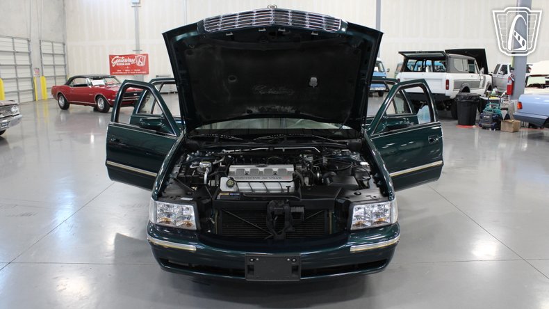 1999 Cadillac DeVille 11