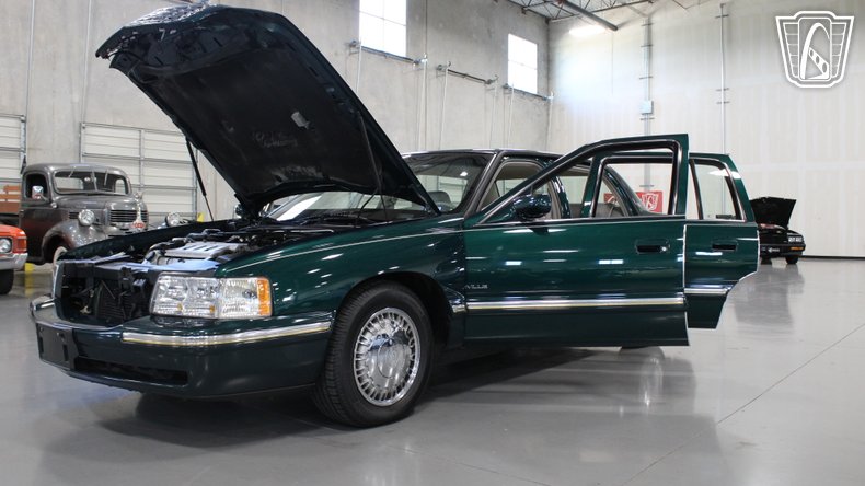 1999 Cadillac DeVille 106