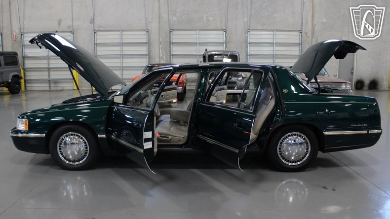 1999 Cadillac DeVille 108