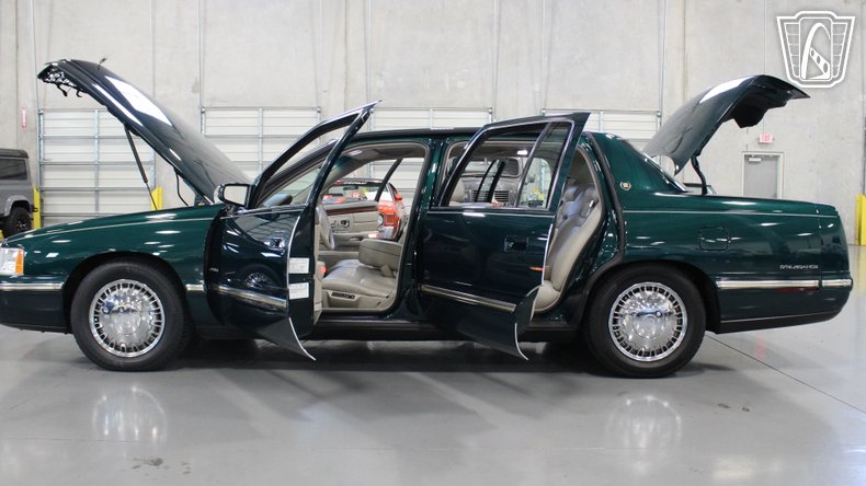 1999 Cadillac DeVille 109