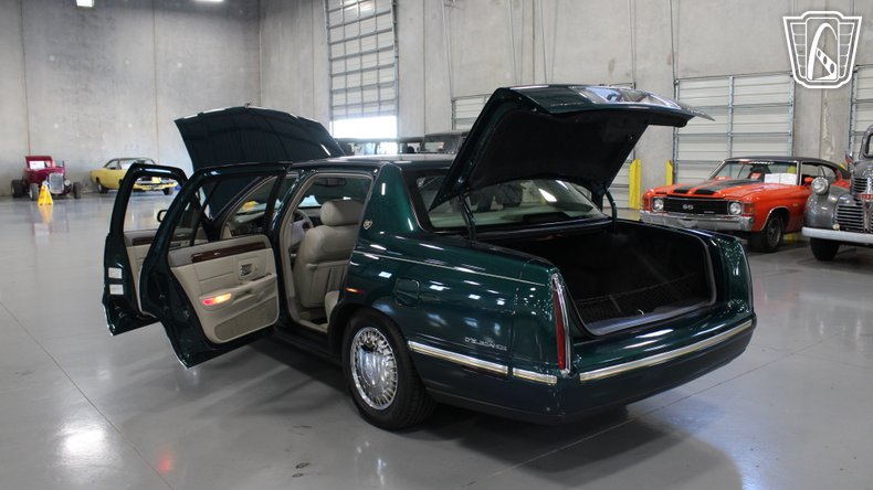 1999 Cadillac DeVille 111
