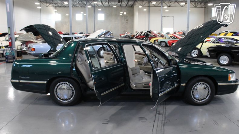 1999 Cadillac DeVille 119