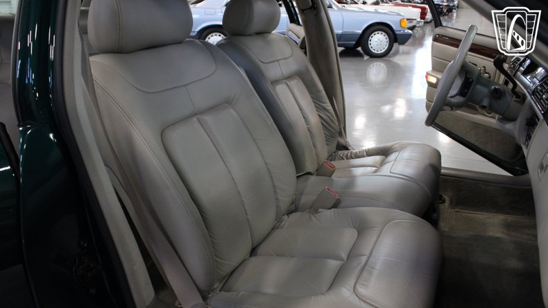 1999 Cadillac DeVille 14